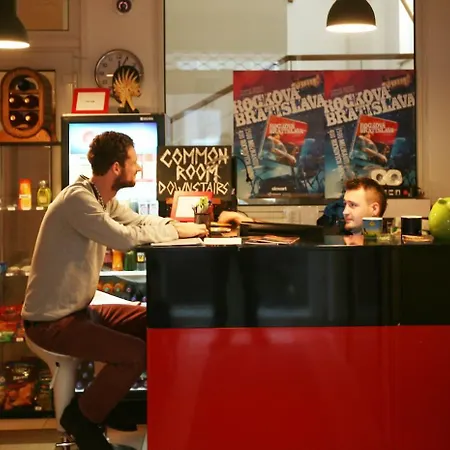 Хостел Freddie Next To Mercury