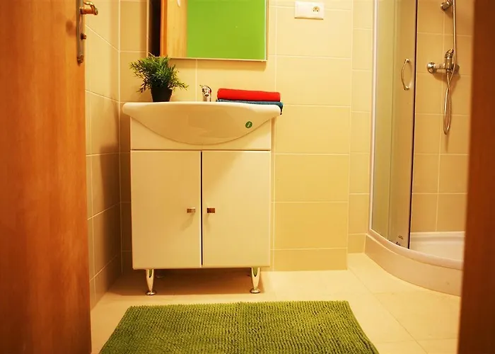 Freddie Next To Mercury