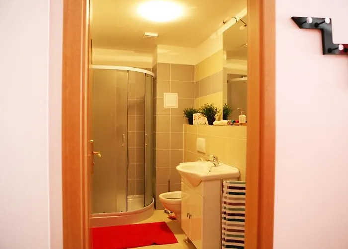 Hostel Freddie Next To Mercury Bratislava