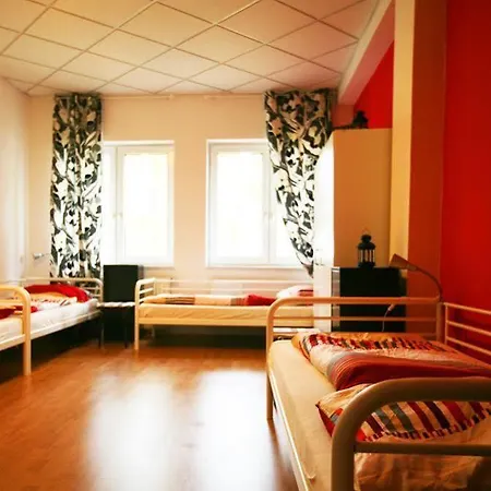 Albergue Freddie Next To Mercury *