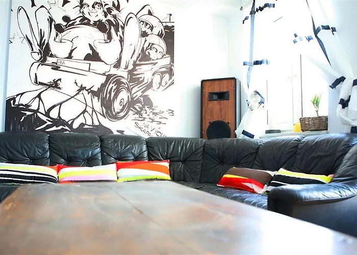 Freddie Next To Mercury *