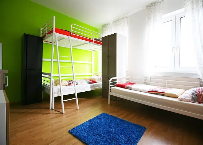 Freddie Next To Mercury * Bratysława