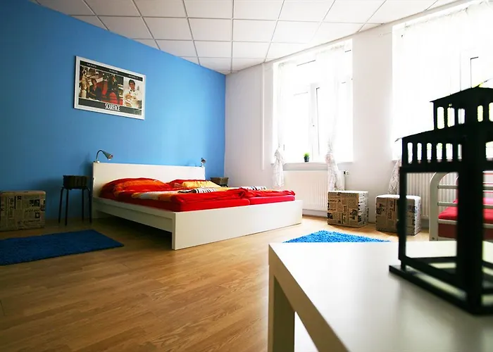 Freddie Next To Mercury Bratysława